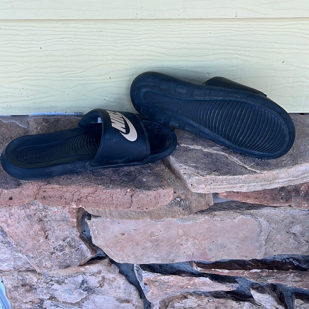 Men’s Nike slides size 12